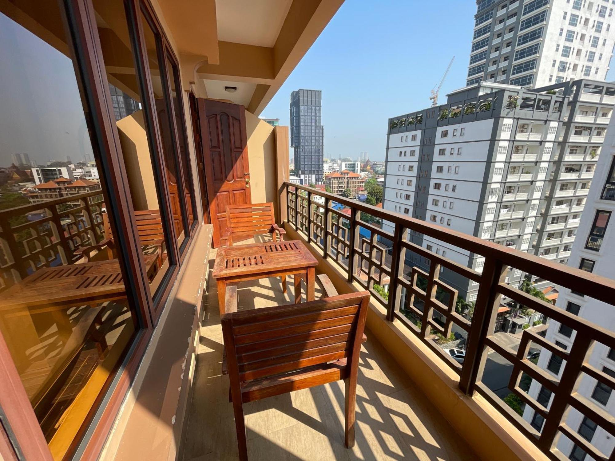 Hamptons Apartments Пномпень Экстерьер фото