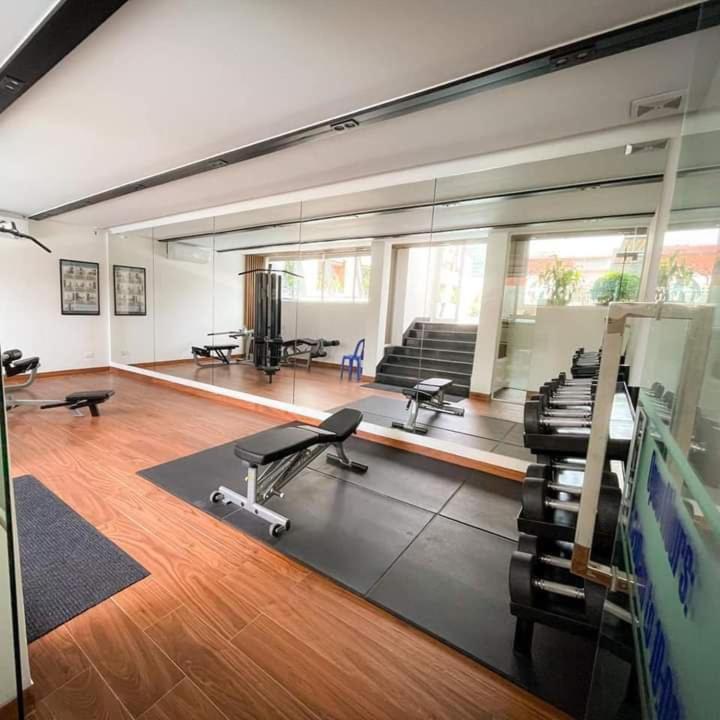 Hamptons Apartments Пномпень Экстерьер фото